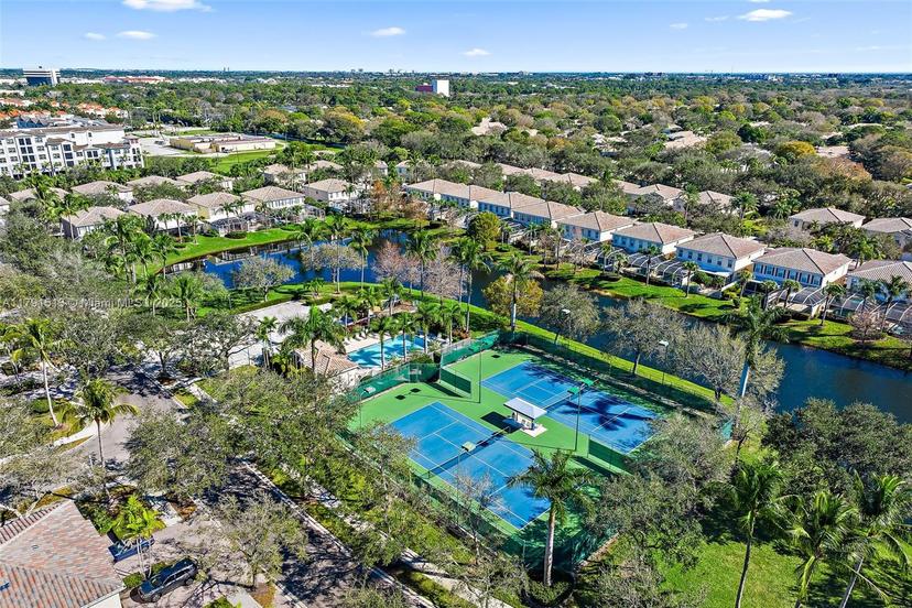 Picture of 223 Fortuna Dr, Palm Beach Gardens FL 33410