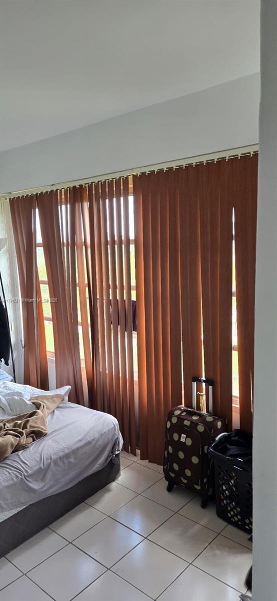 Picture of 4805 NW 35Th St # 610, Lauderdale Lakes FL 33319