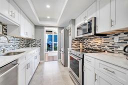 Picture of 2881 NE 33Rd Ct # 7E, Fort Lauderdale, FL 33306