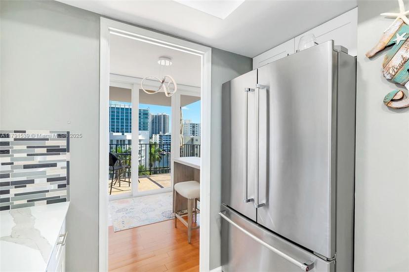 Picture of 2881 NE 33Rd Ct # 7E, Fort Lauderdale FL 33306