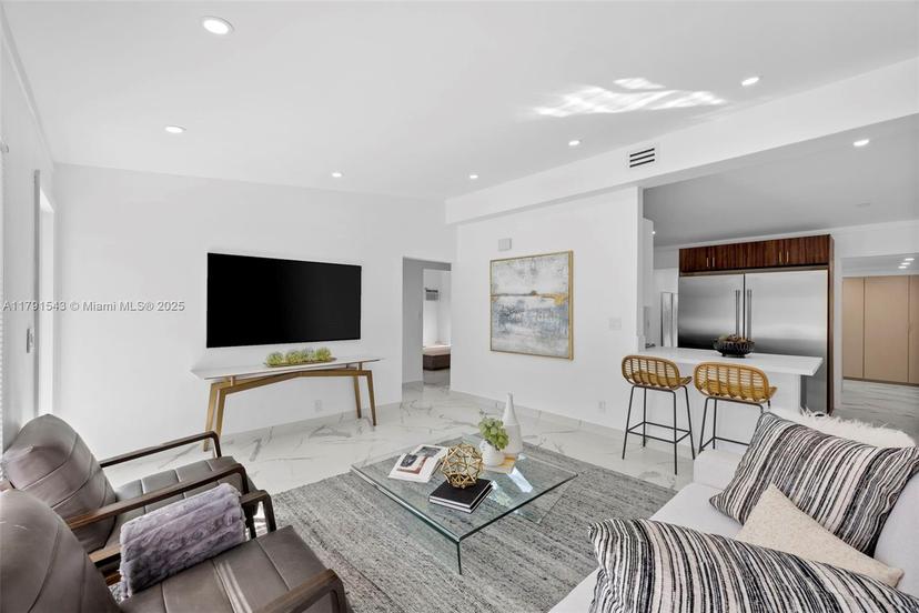 Picture of 12560 Alamanda Dr, North Miami FL 33181
