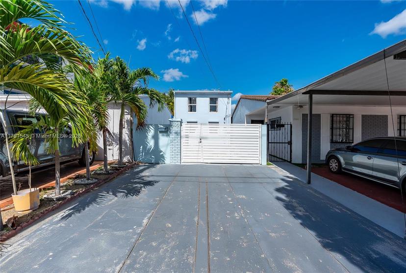 Picture of 7000 W 15Th Ct, Hialeah FL 33014