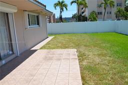 Picture of 1124 NE 3Rd St, Hallandale Beach, FL 33009