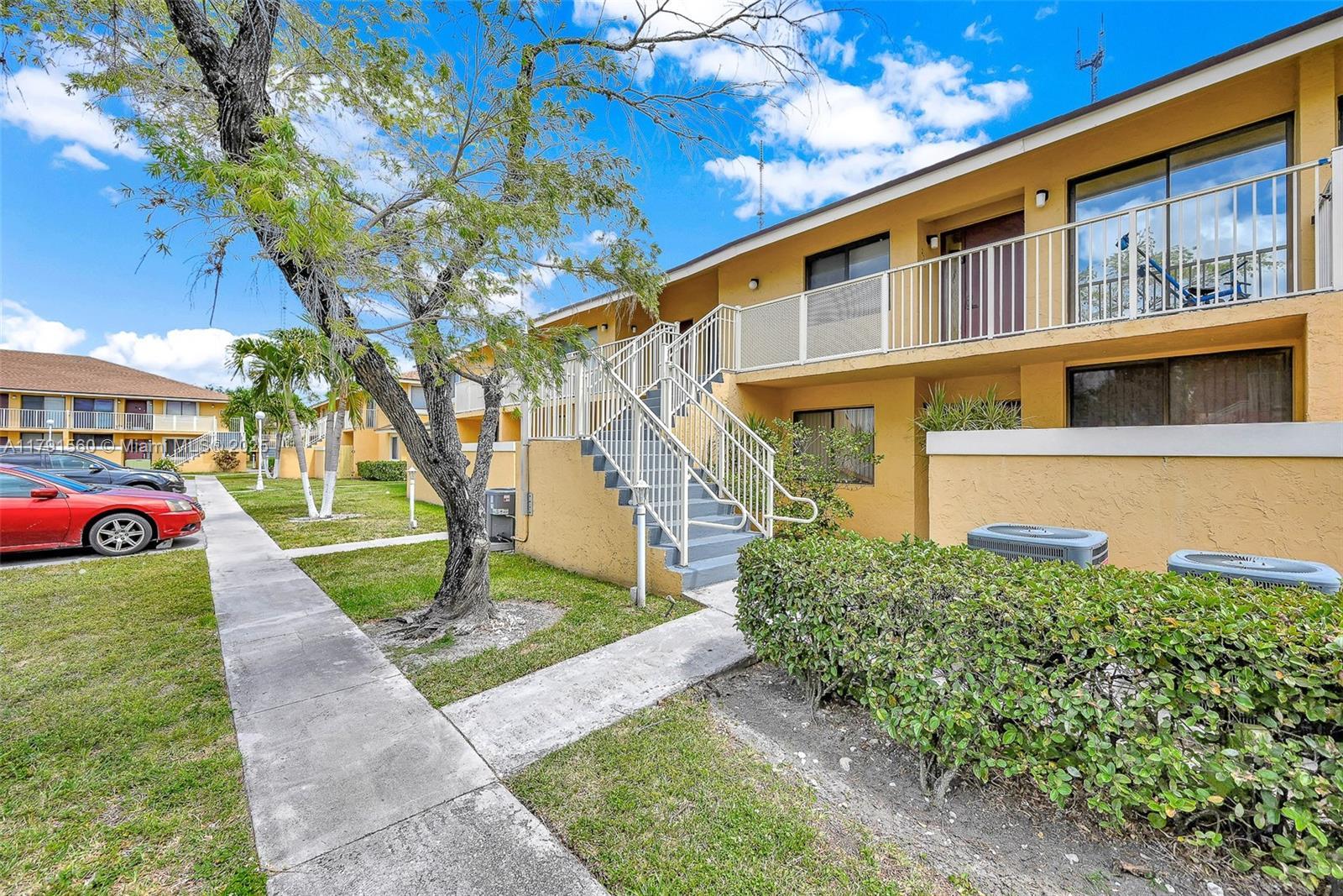 Picture of 530 NW 214Th St # 9, Miami Gardens, FL 33169