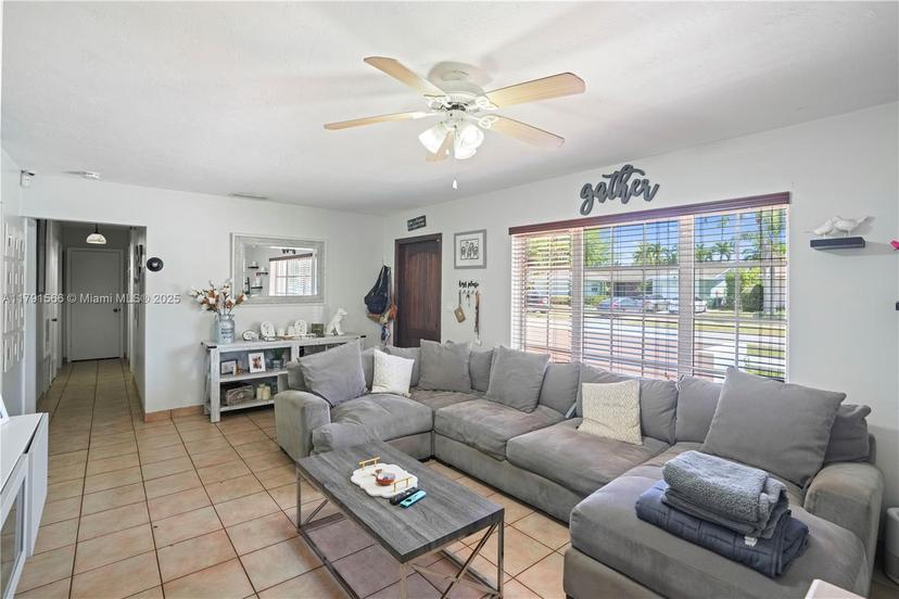 Picture of 12023 SW 105Th Ln, Miami FL 33186