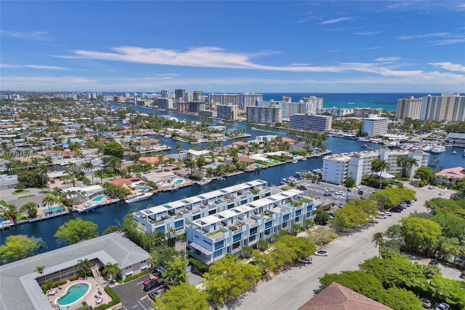 Picture of 2725 NE 1St St, Pompano Beach, FL 33062