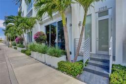 Picture of 2725 NE 1St St, Pompano Beach, FL 33062