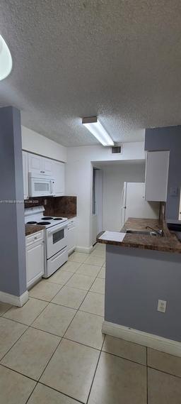 Picture of 15231 SW 80Th St # 209, Miami, FL 33193