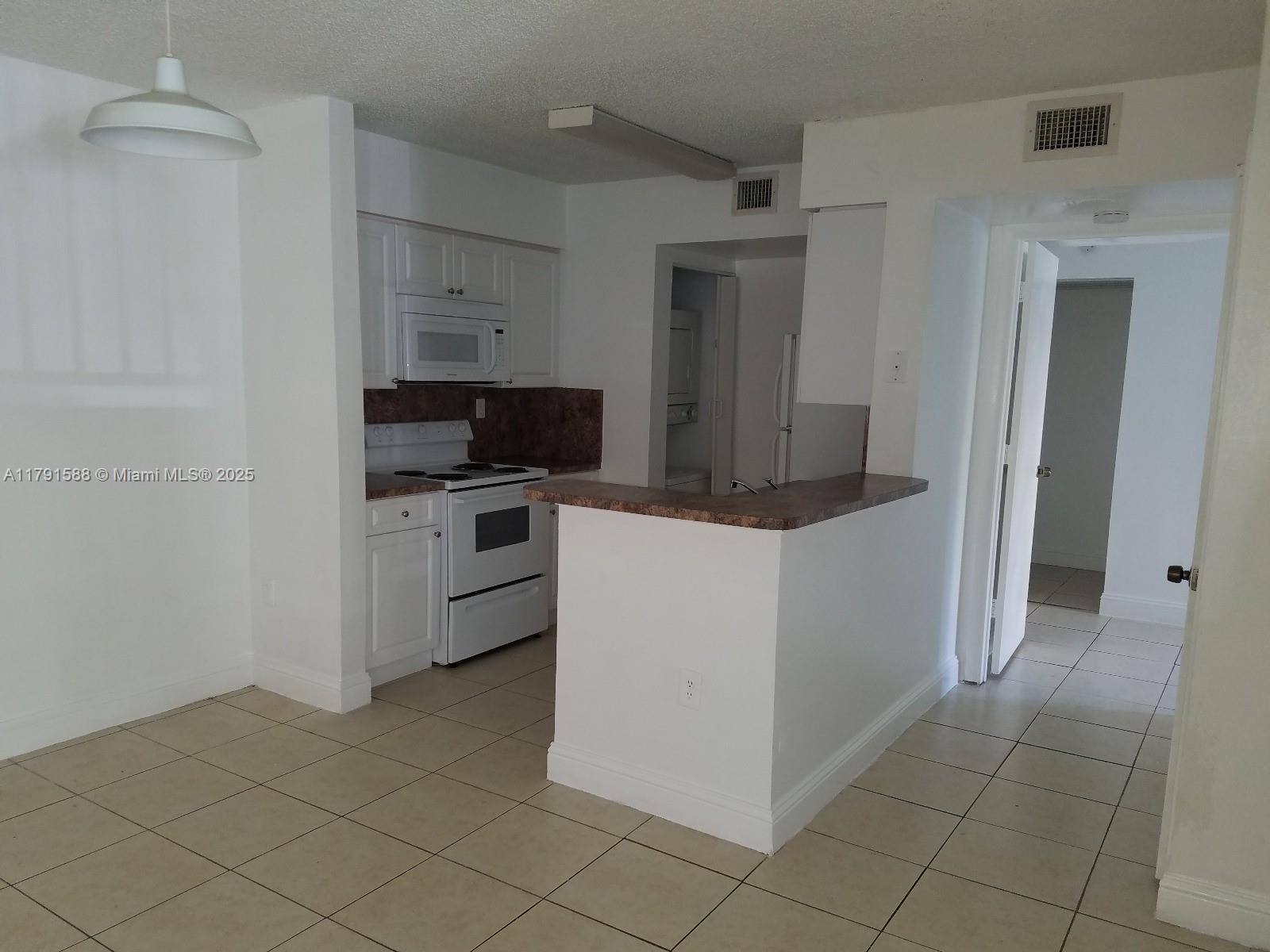 Picture of 15231 SW 80Th St # 209, Miami, FL 33193
