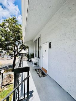 Picture of 559 N University Dr # 39, Plantation, FL 33324