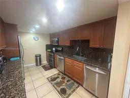 Picture of 5401 Collins Ave # 434, Miami Beach, FL 33140