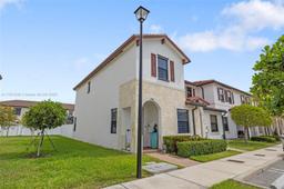 Picture of 3289 W 106Th Ter, Hialeah, FL 33018