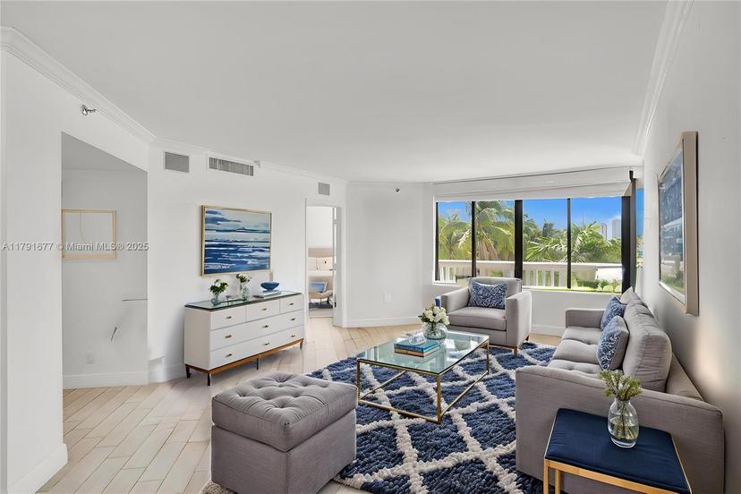 Picture of 1000 W Island Blvd # 503, Aventura FL 33160
