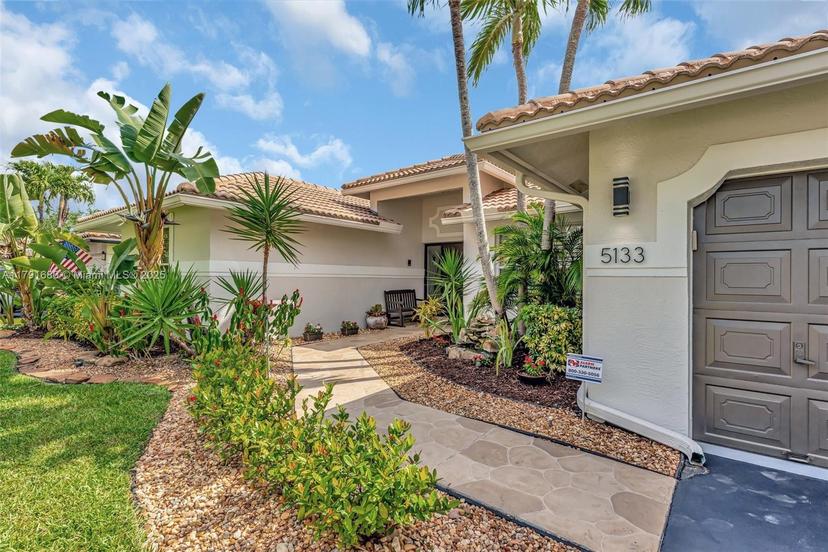 Picture of 5133 N Springs Way, Coral Springs FL 33076
