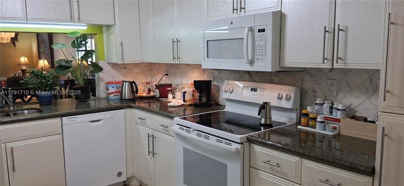 Picture of 2638 NW 104Th Ave # 101, Sunrise FL 33322
