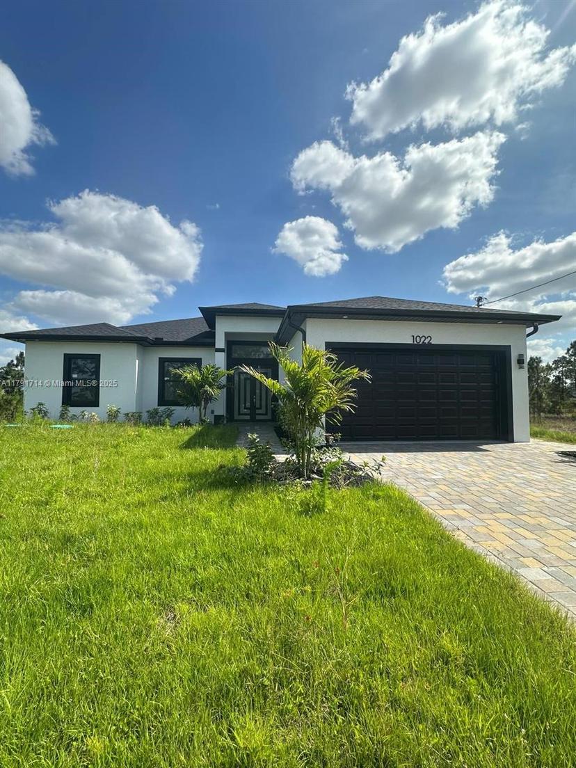 Picture of 1022 Candleligth St, Lehigh Acres FL 33974