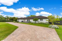 Picture of 13501 SW 107Th Ave, Miami, FL 33176