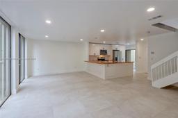 Picture of 3905 Adra Ave # 46B, Doral, FL 33178