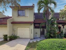 Picture of 3905 Adra Ave # 46B, Doral, FL 33178