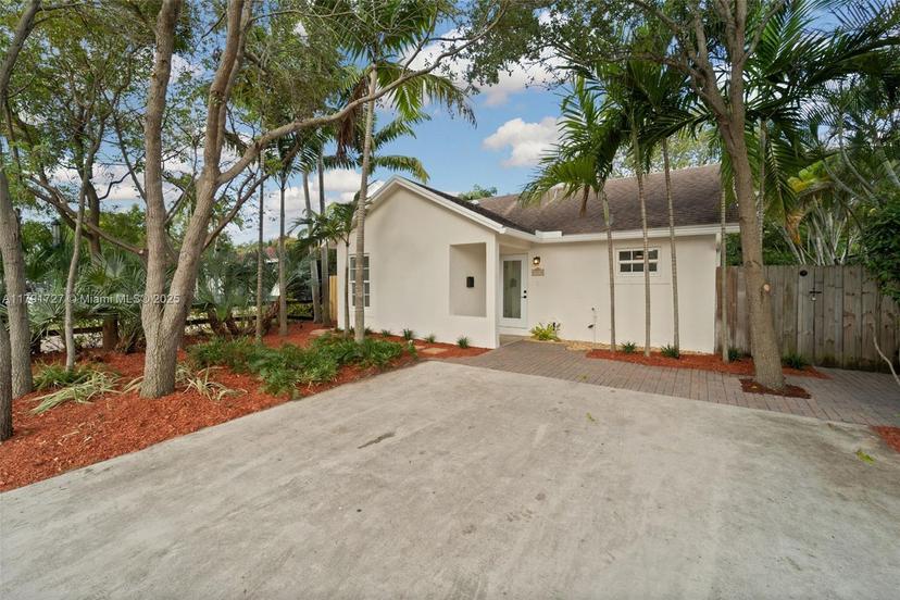 Picture of 1313 NW 1St Ave, Fort Lauderdale FL 33311
