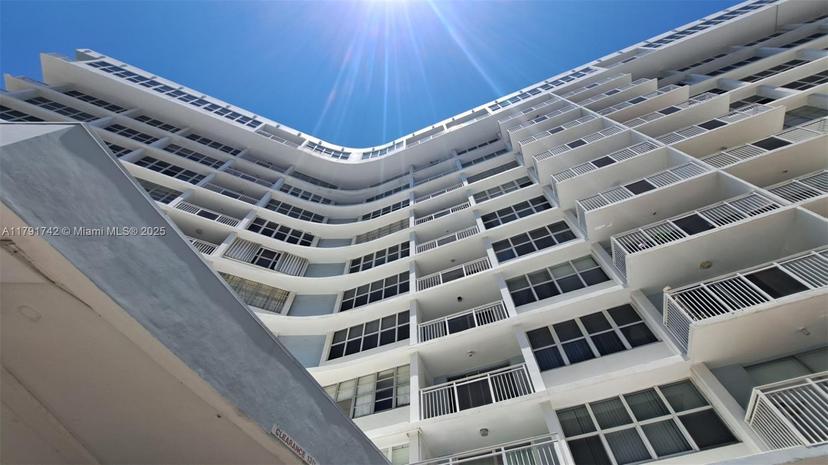Picture of 1801 S Ocean Dr # 842, Hallandale Beach FL 33009