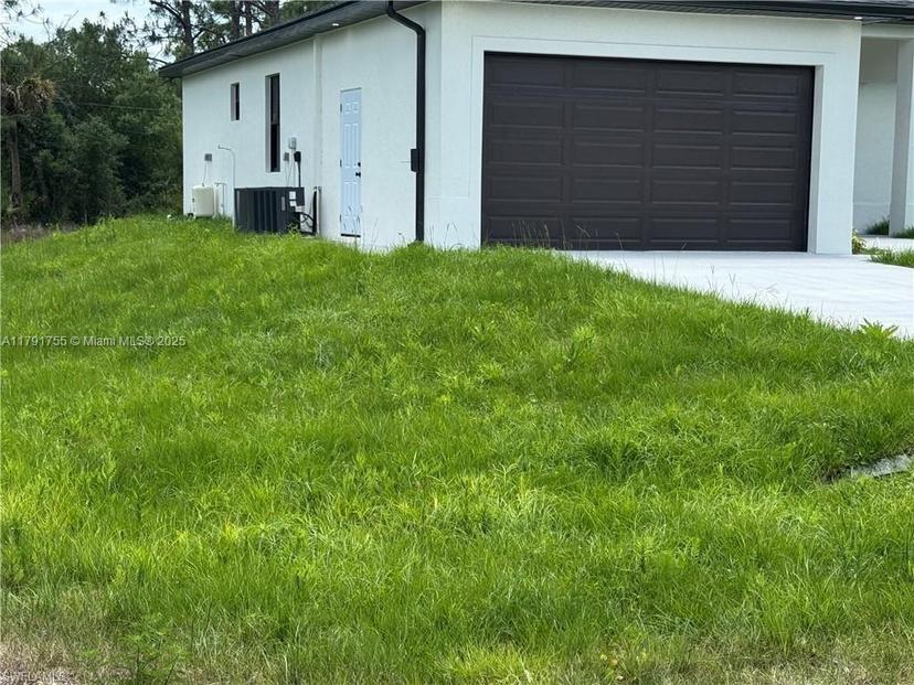 Picture of 1620 State Ave, Lehigh Acres FL 33972