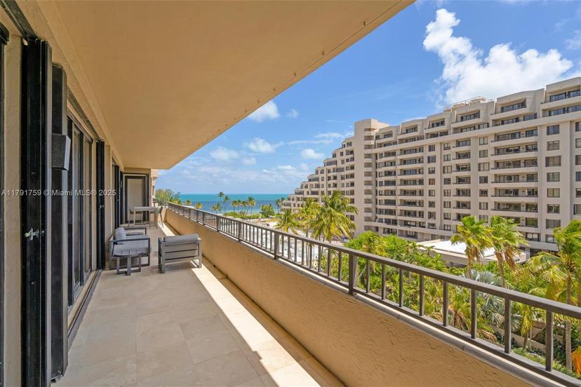 Picture of 251 Crandon Blvd # 624, Key Biscayne FL 33149