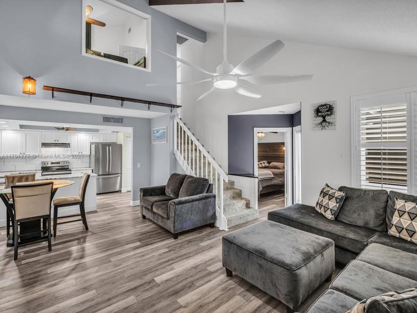Picture of 8109 Oakton Ct # 9D, Lake Clarke Shores FL 33406