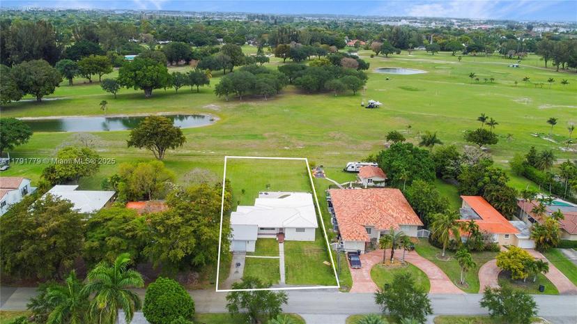 Picture of 1025 Hunting Lodge Dr, Miami Springs FL 33166