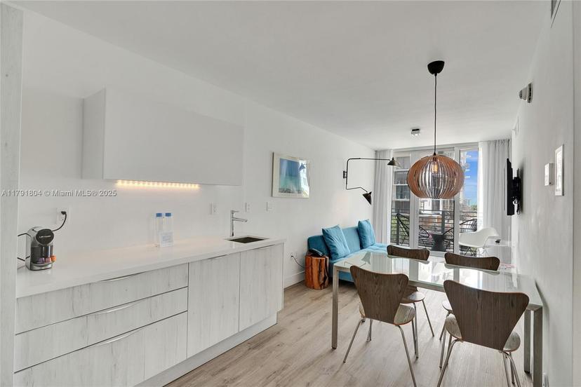 Picture of 6080 Collins Ave # 520, Miami Beach FL 33140