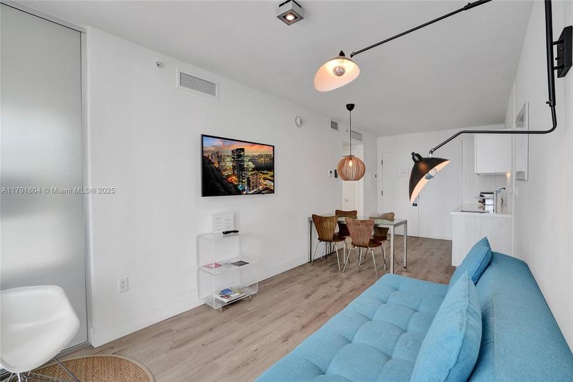 Picture of 6080 Collins Ave # 520, Miami Beach FL 33140