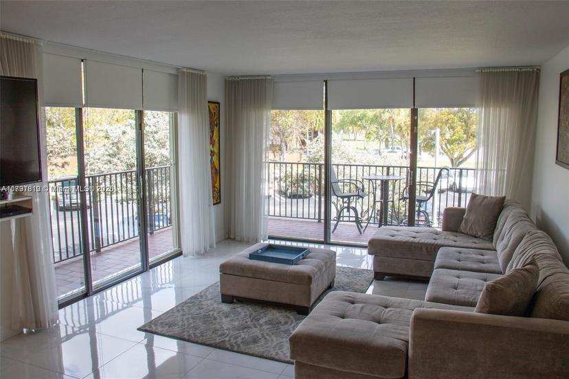 Picture of 13020 SW 92Nd Ave # A204, Miami FL 33176