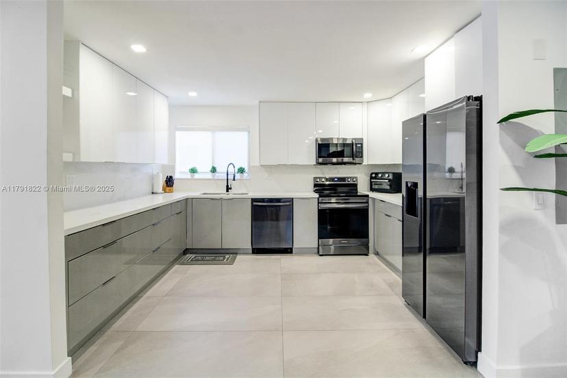Picture of 360 NE 116Th St, Miami FL 33161