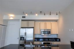Picture of 79 SW 12Th St, Miami, FL 33130