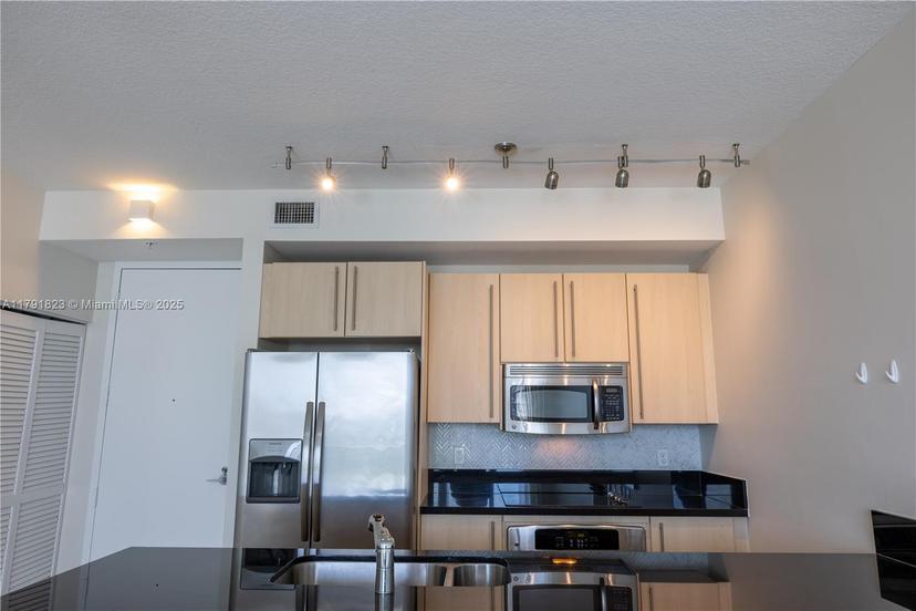 Picture of 79 SW 12Th St, Miami FL 33130