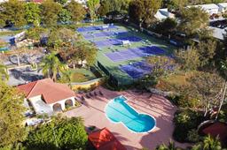 Picture of 15520 SW 80Th St # 301, Miami, FL 33193