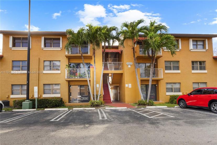 Picture of 15520 SW 80Th St # 301, Miami FL 33193