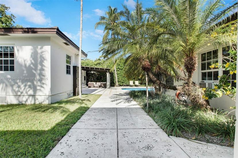 Picture of 1161 Sunset Rd, Coral Gables FL 33143