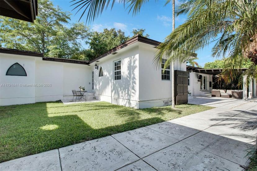 Picture of 1161 Sunset Rd, Coral Gables FL 33143