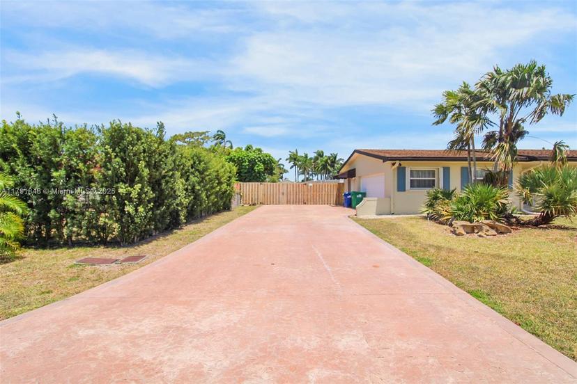 Picture of 18615 SW 295Th Ter, Homestead FL 33030