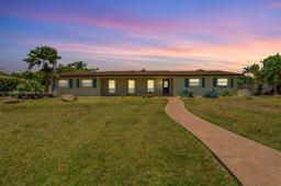 Picture of 18615 SW 295Th Ter, Homestead, FL 33030