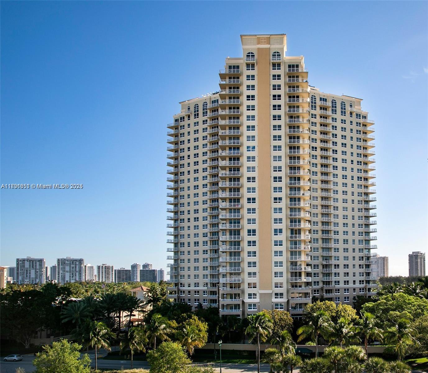Picture of 19501 W Country Club Dr # 1112, Aventura, FL 33180