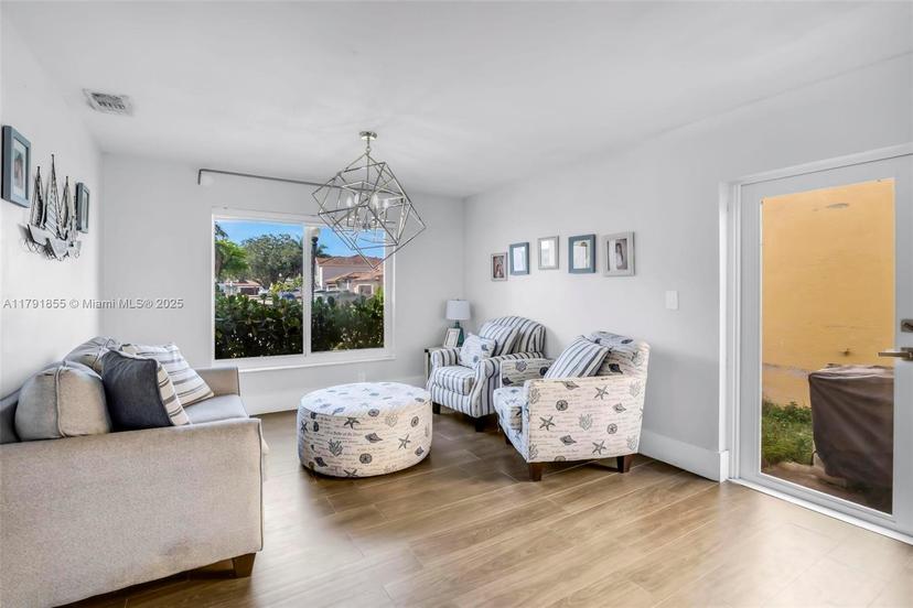 Picture of 8323 NW 196Th Ter, Hialeah FL 33015