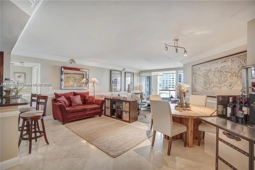 Picture of 6767 Collins # 901, Miami Beach FL 33141