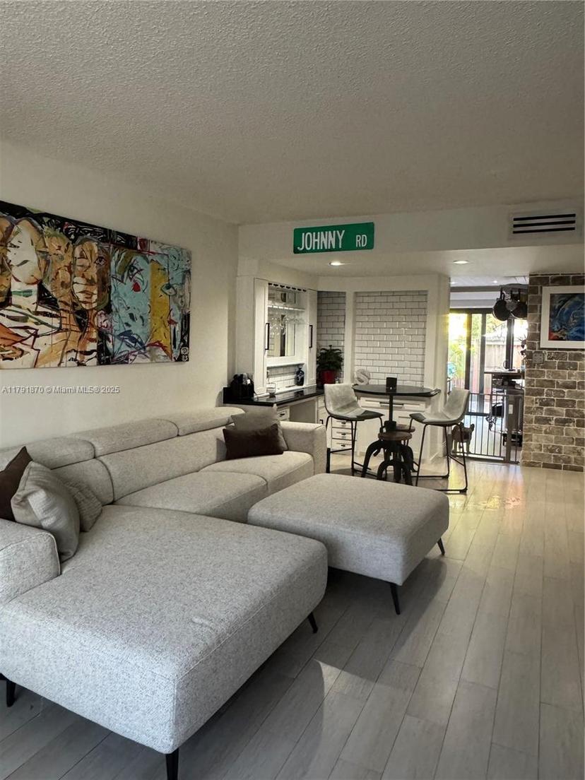 Picture of 10251 SW 77Th Ct, Miami FL 33156