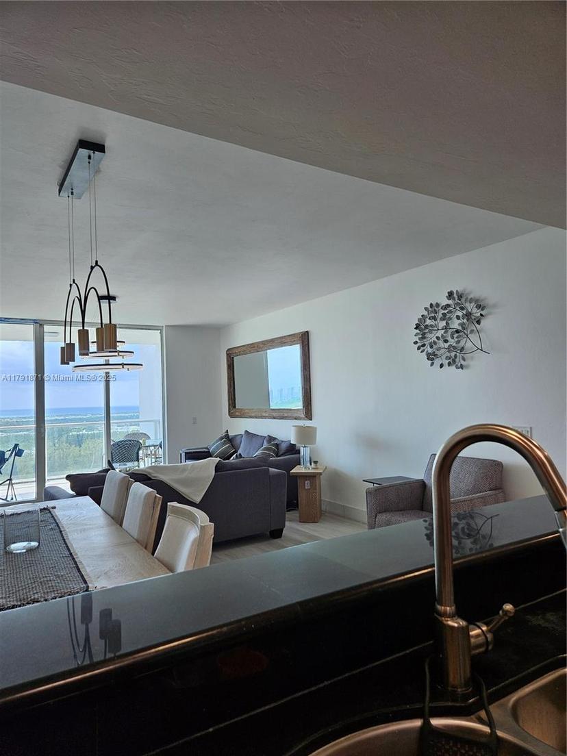Picture of 15051 Royal Oaks Ln # 2202, North Miami, FL 33181
