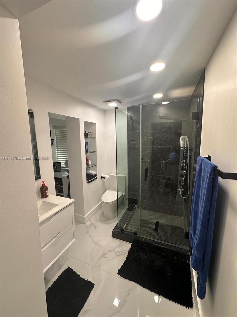 Picture of 612 NW 31St Ave, Miami FL 33125