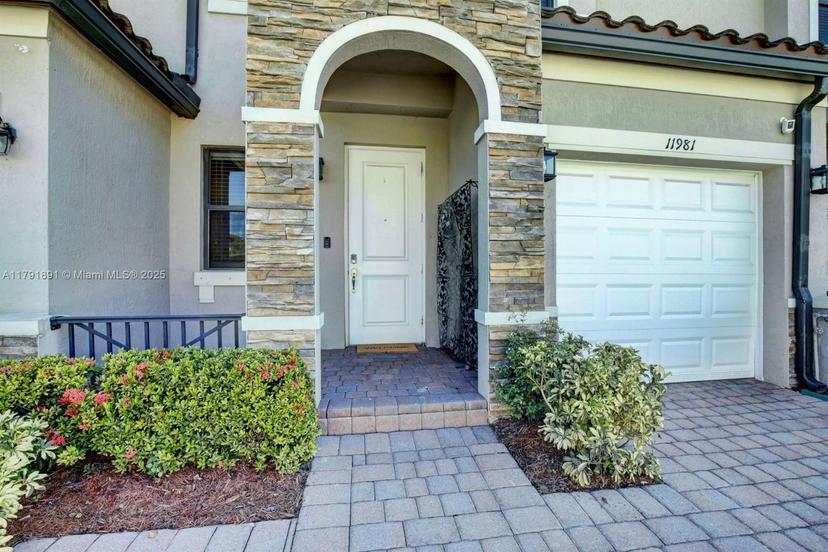 Picture of 11981 SW 150Th Place, Miami FL 33196