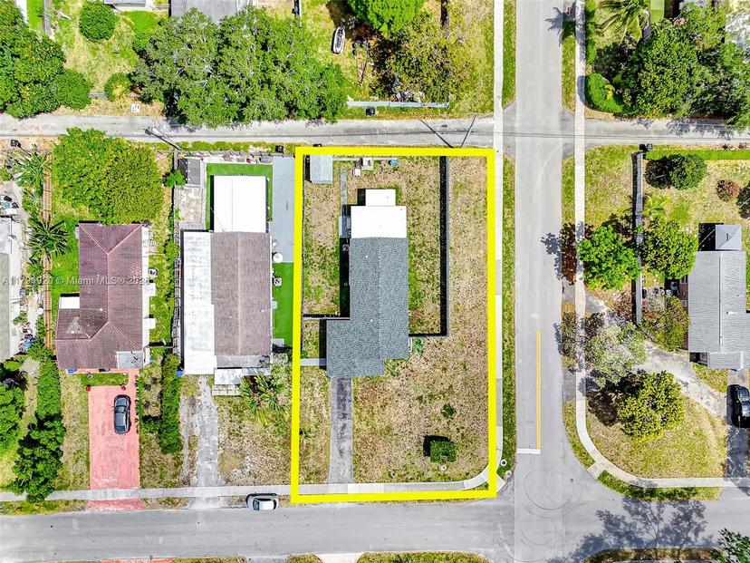 Picture of 1595 NE 174Th St, North Miami Beach FL 33162