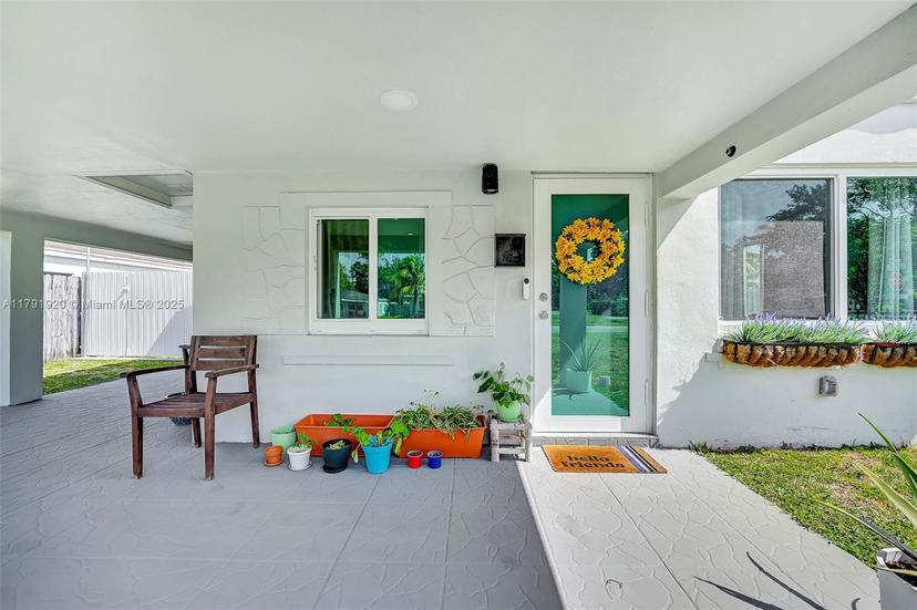 Picture of 1595 NE 174Th St, North Miami Beach FL 33162